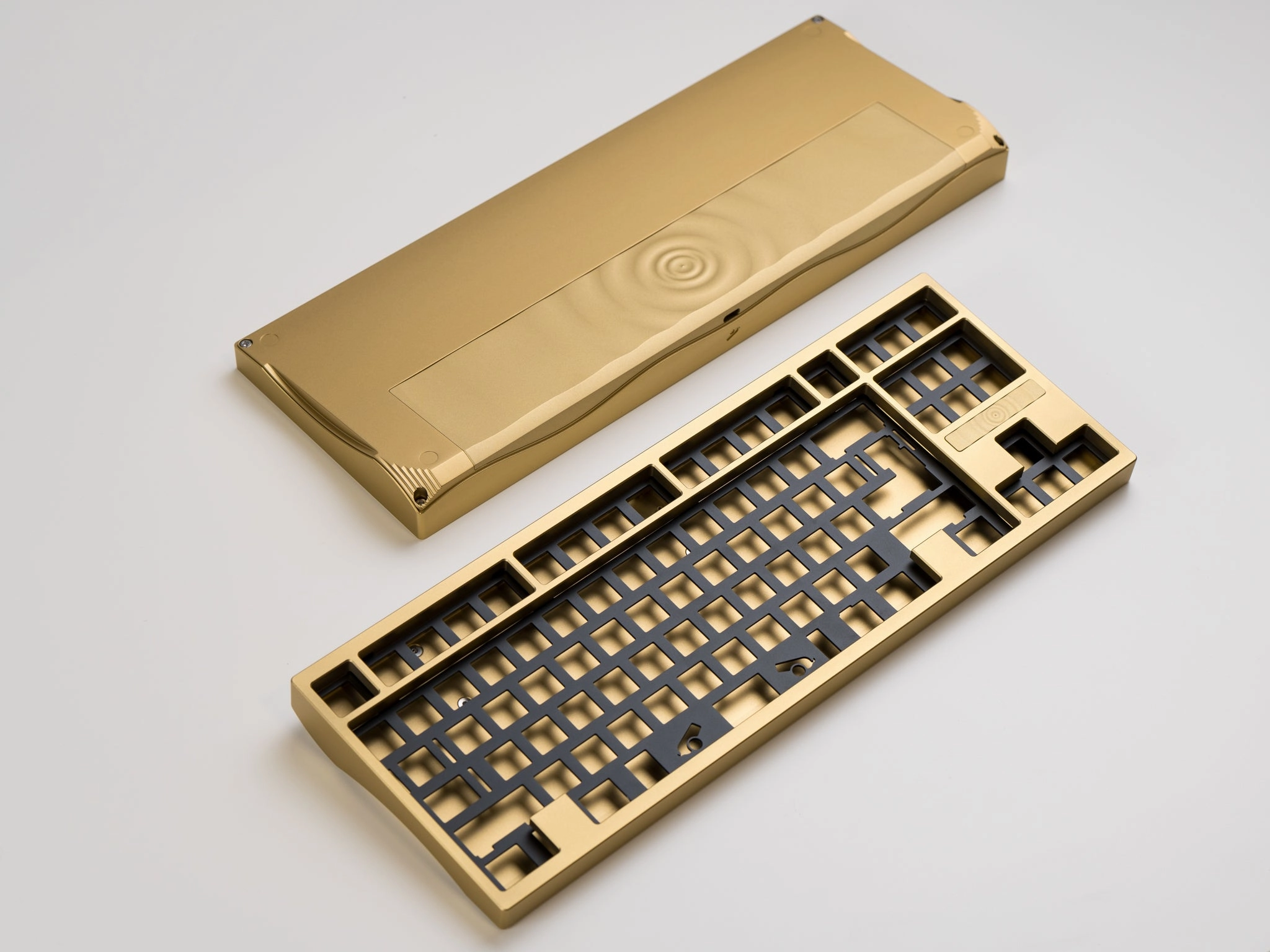 Desk Companion Ripple TKL by Upas